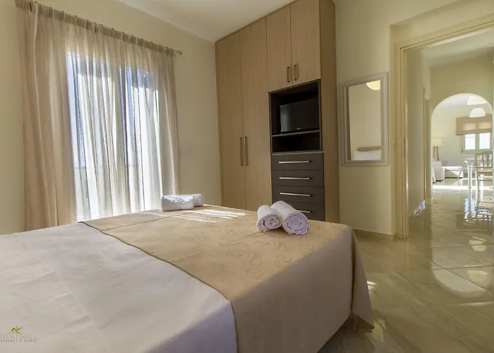 Iphimedeia Luxury & Naxos City