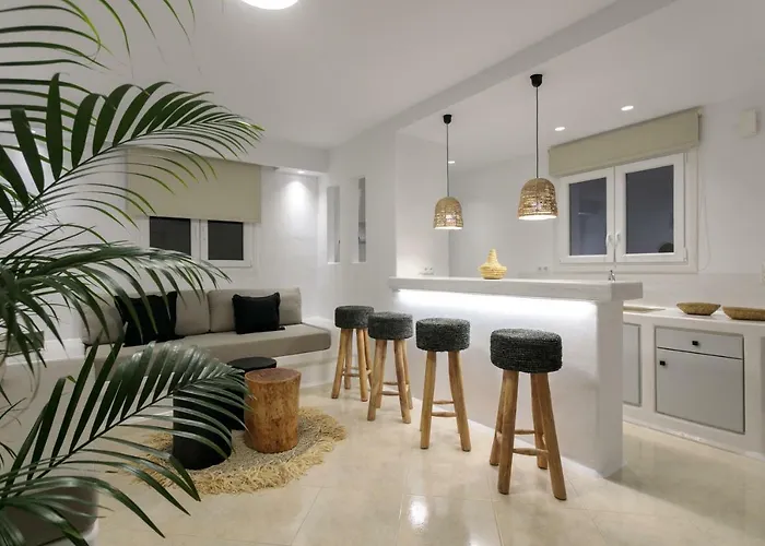 Iphimedeia Luxury & Hotel 3*