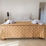 Iphimedeia Luxury &