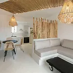 Iphimedeia Luxury & Hotel 3*