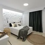 Iphimedeia Luxury & 3*