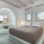 Iphimedeia Luxury Hotel & Suites