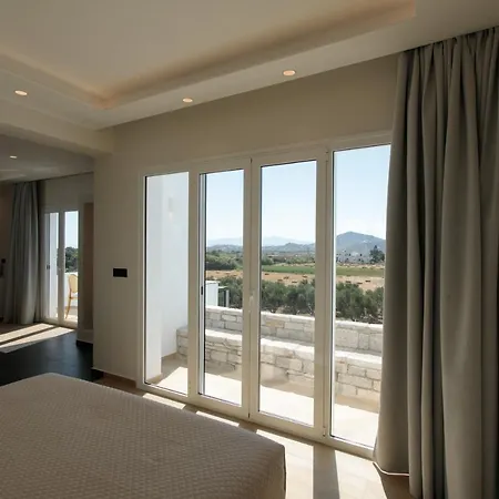 Iphimedeia Luxury Hotel & Suites 3*