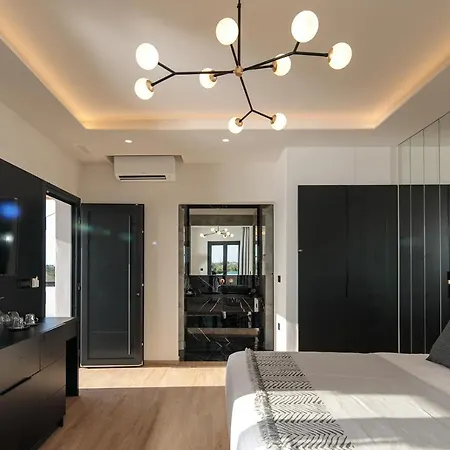 Iphimedeia Luxury & 호텔 3*