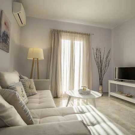 Iphimedeia Luxury & Hotel 3*