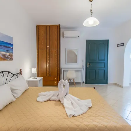 Iphimedeia Luxury & 3* Naxos City