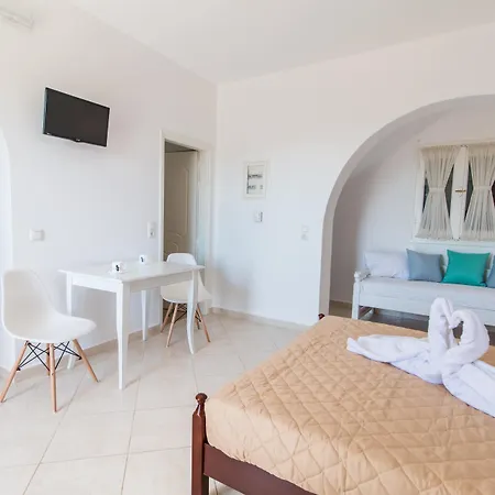 מלון Iphimedeia Luxury &