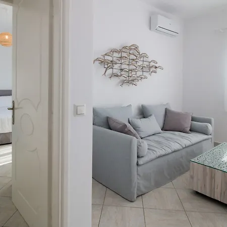 Iphimedeia Luxury & מלון 3*