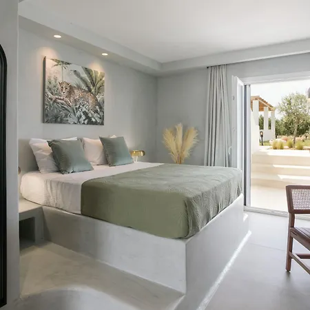 Iphimedeia Luxury Hotel & Suites