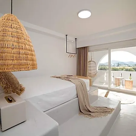 Iphimedeia Luxury Hotel & Suites Naxos City