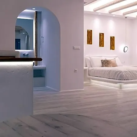 Iphimedeia Luxury & 3* Naxos City