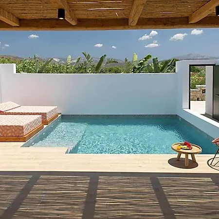 Hotell Iphimedeia Luxury Hotel & Suites 3*