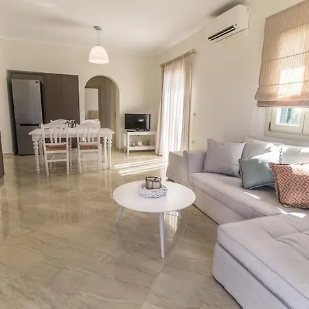 מלון Iphimedeia Luxury & Naxos City