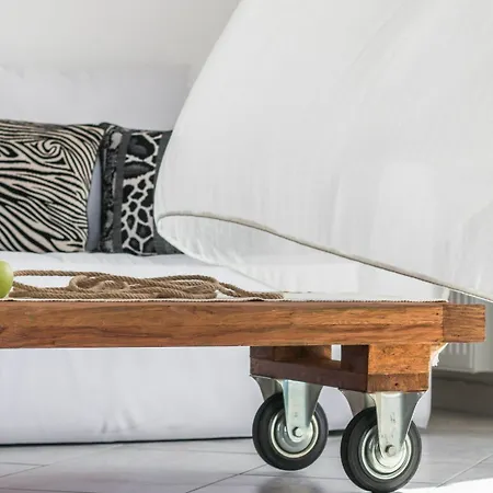 מלון Iphimedeia Luxury & Naxos City