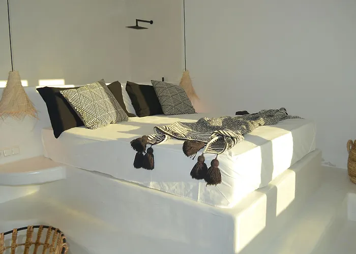 Hotel Iphimedeia Luxury Hotel & Suites 3*