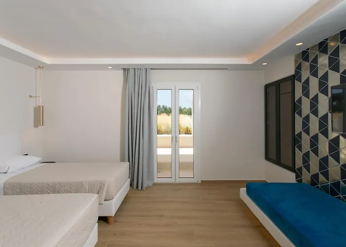 Iphimedeia Luxury & 3* Naxos City