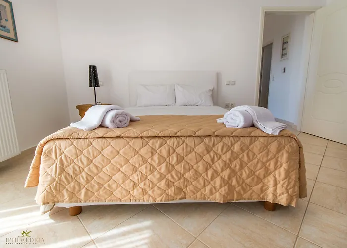 Iphimedeia Luxury Hotel & Suites