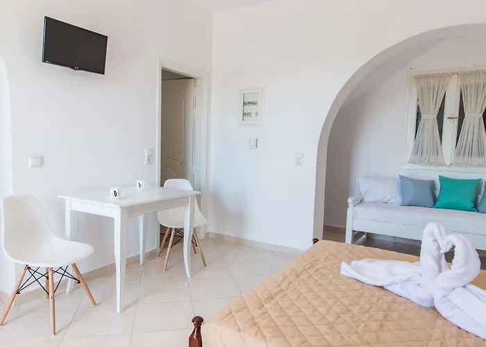 Hotel Iphimedeia Luxury Hotel & Suites