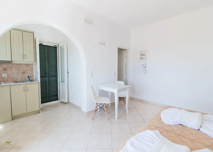 Iphimedeia Luxury Hotel & Suites Hotel 3*