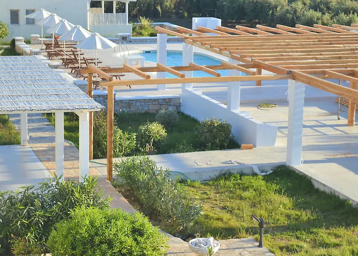 Hotel Iphimedeia Luxury Hotel & Suites 3*