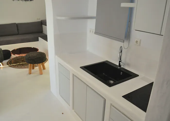 Iphimedeia Luxury Hotel & Suites