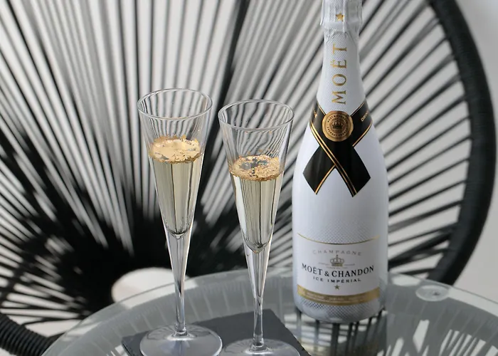 Iphimedeia Luxury Hotel & Suites 3*