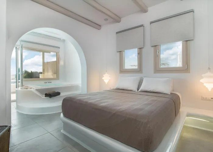 Iphimedeia Luxury Hotel & Suites